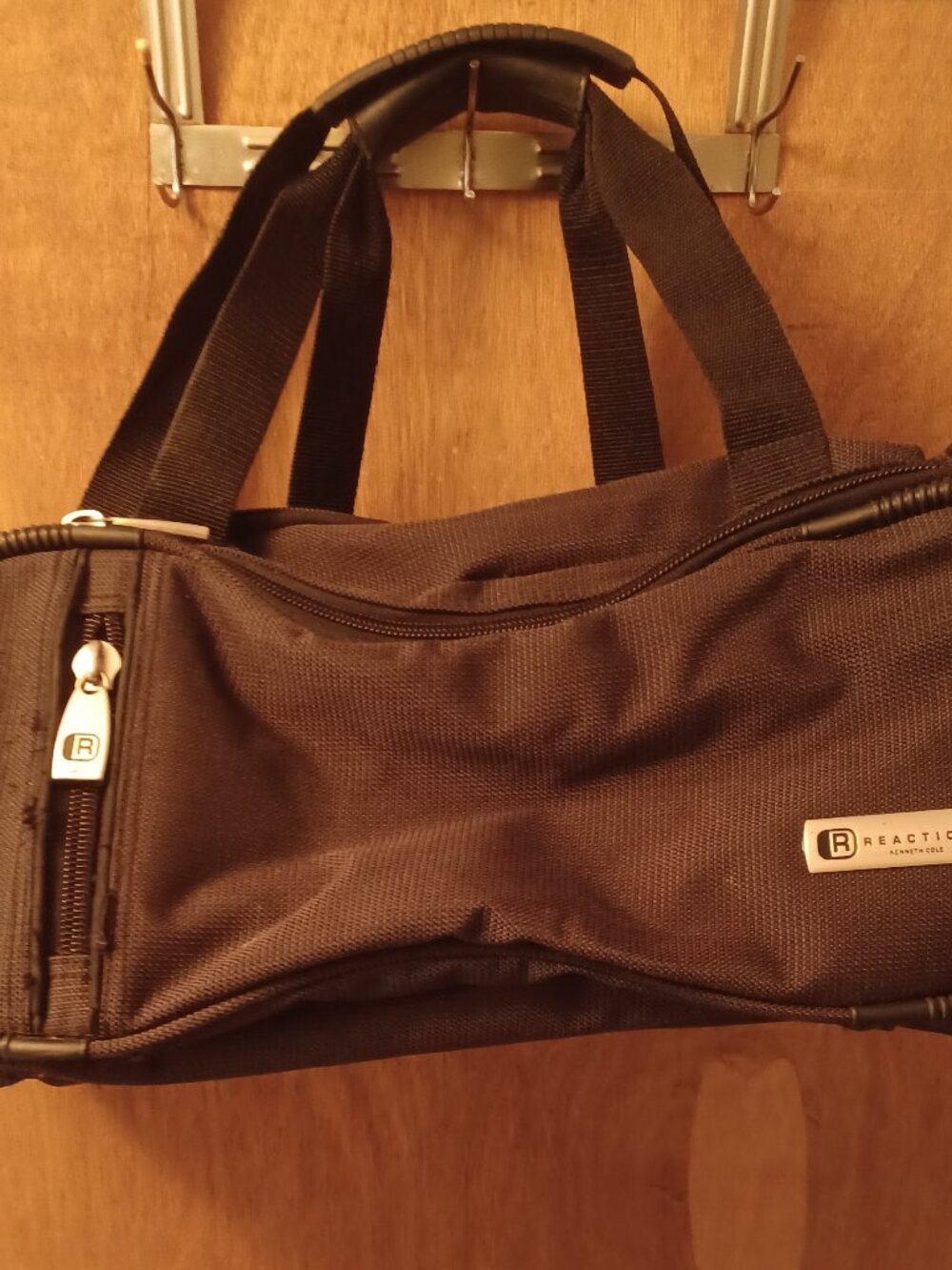 Reaction Kenneth Cole Traveling Bag